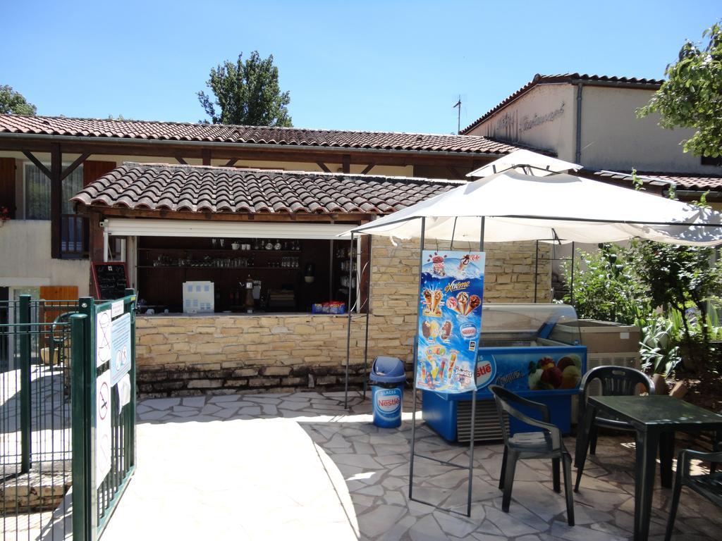 Hotel Restaurant Les Falaises Bouziès Exteriör bild